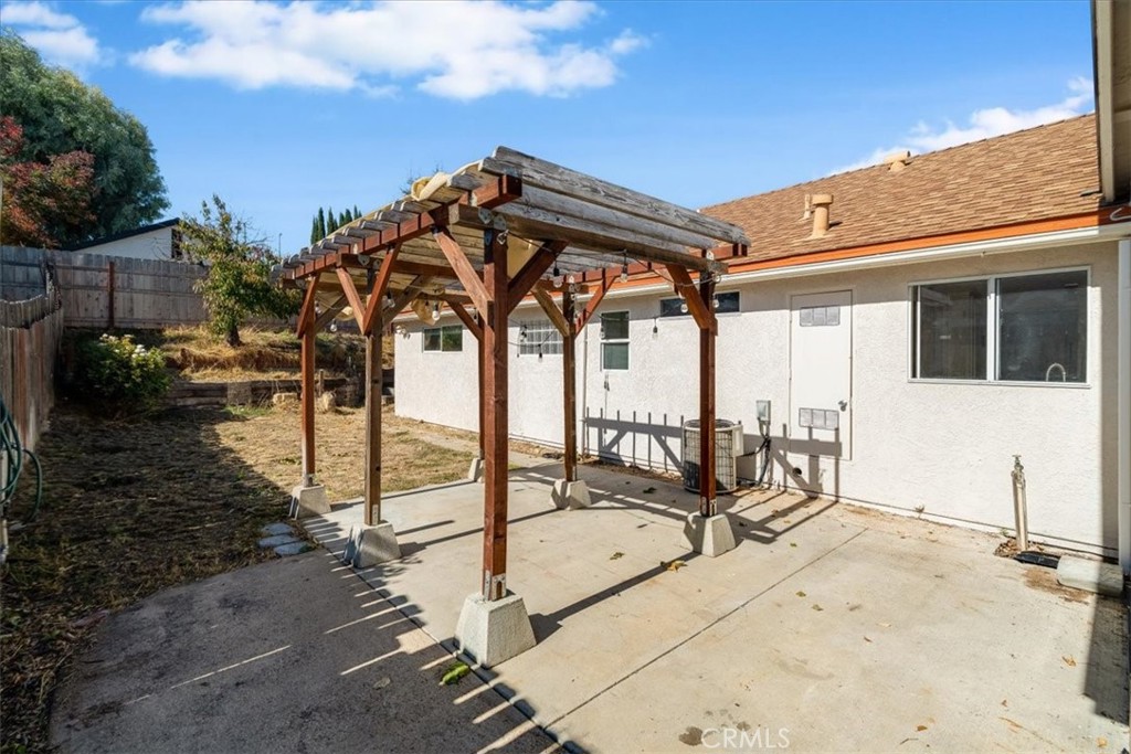 46 Lone Oak, Templeton, CA 93465