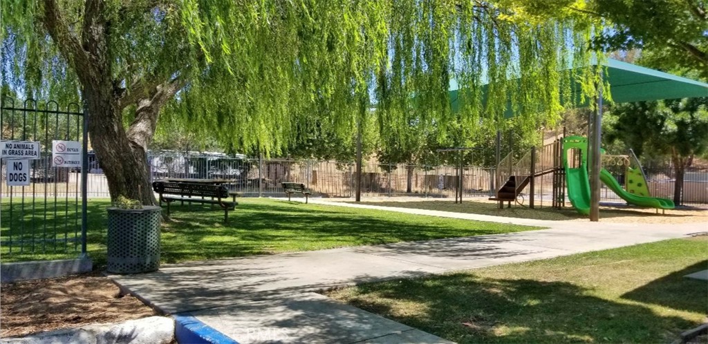 1954 Brook Ln., Paso Robles, CA 93446