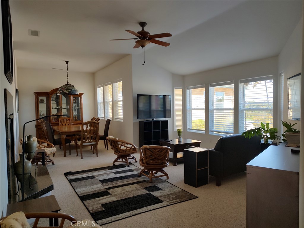 880 Tracy, Templeton, CA 93465