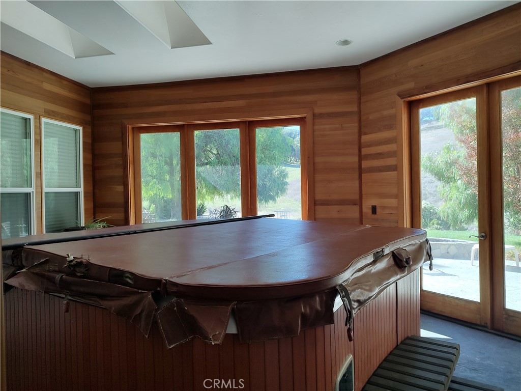 880 Tracy, Templeton, CA 93465