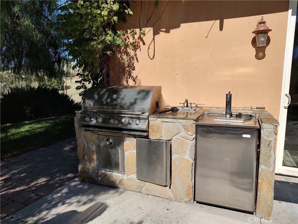 880 Tracy, Templeton, CA 93465