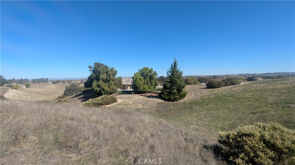 880 Tracy, Templeton, CA 93465