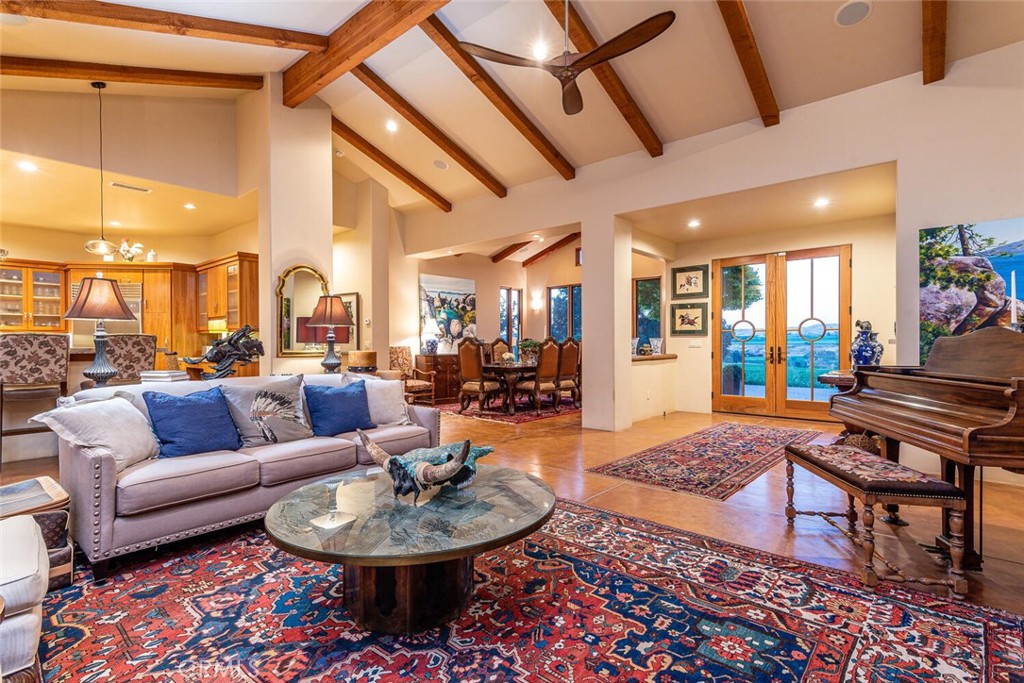 7790 Airport Rd, Paso Robles, CA 93446