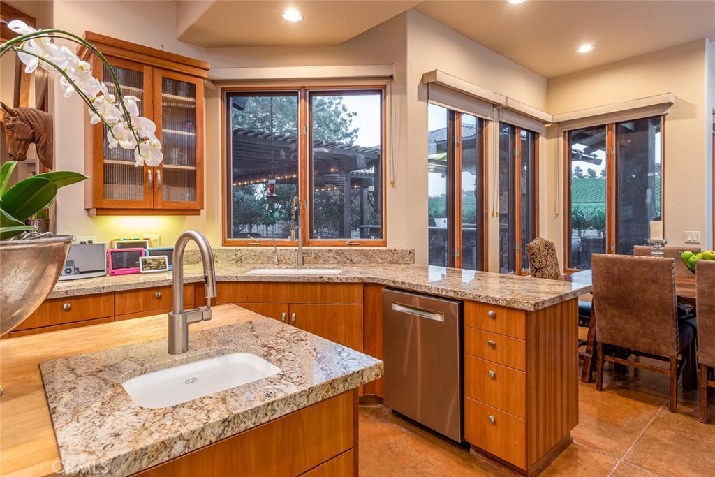 7790 Airport Rd, Paso Robles, CA 93446