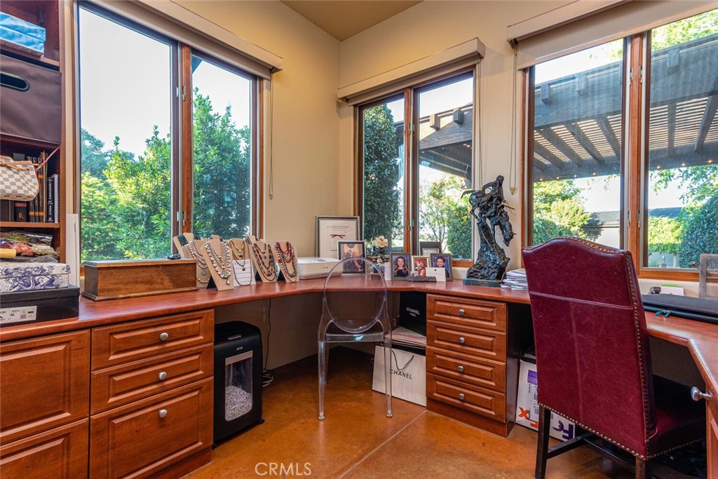 7790 Airport Rd, Paso Robles, CA 93446