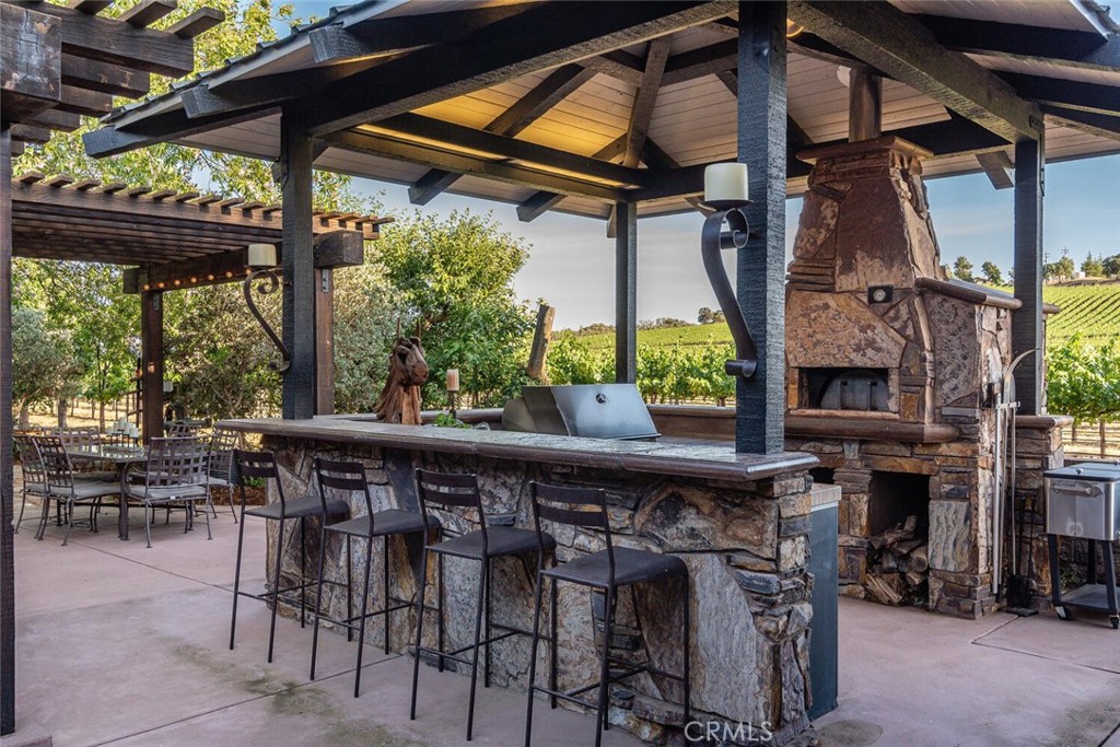 7790 Airport Rd, Paso Robles, CA 93446