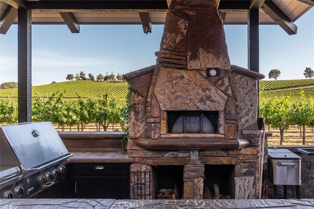 7790 Airport Rd, Paso Robles, CA 93446