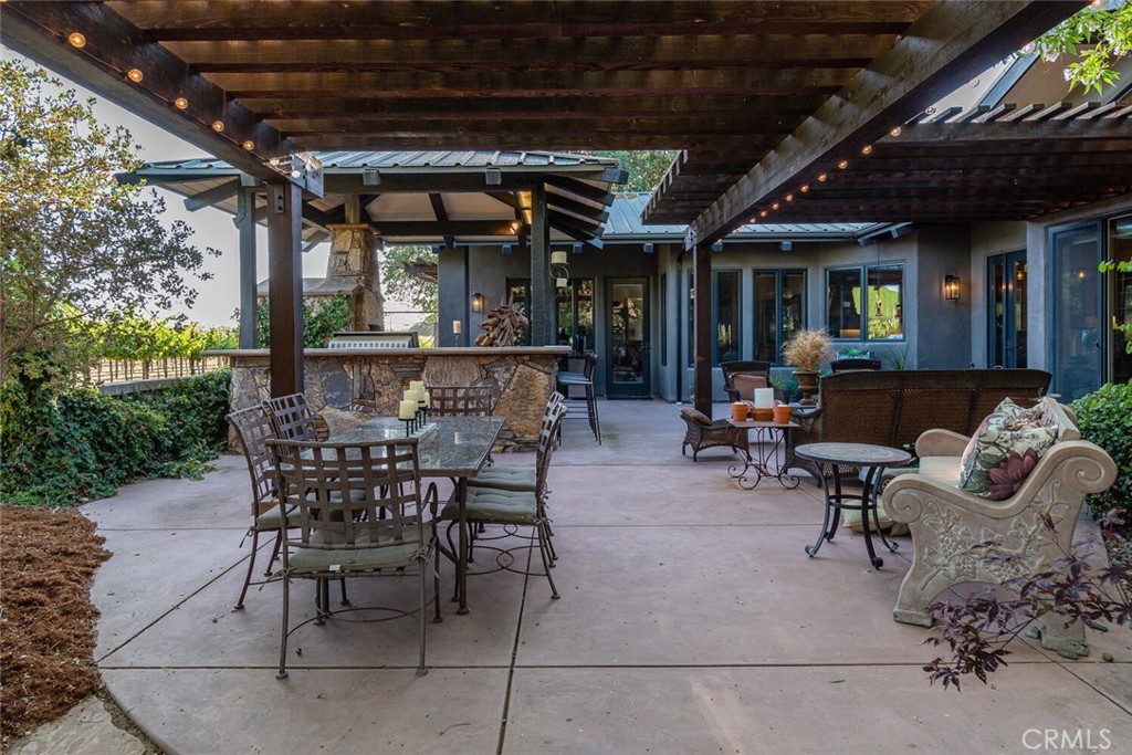 7790 Airport Rd, Paso Robles, CA 93446