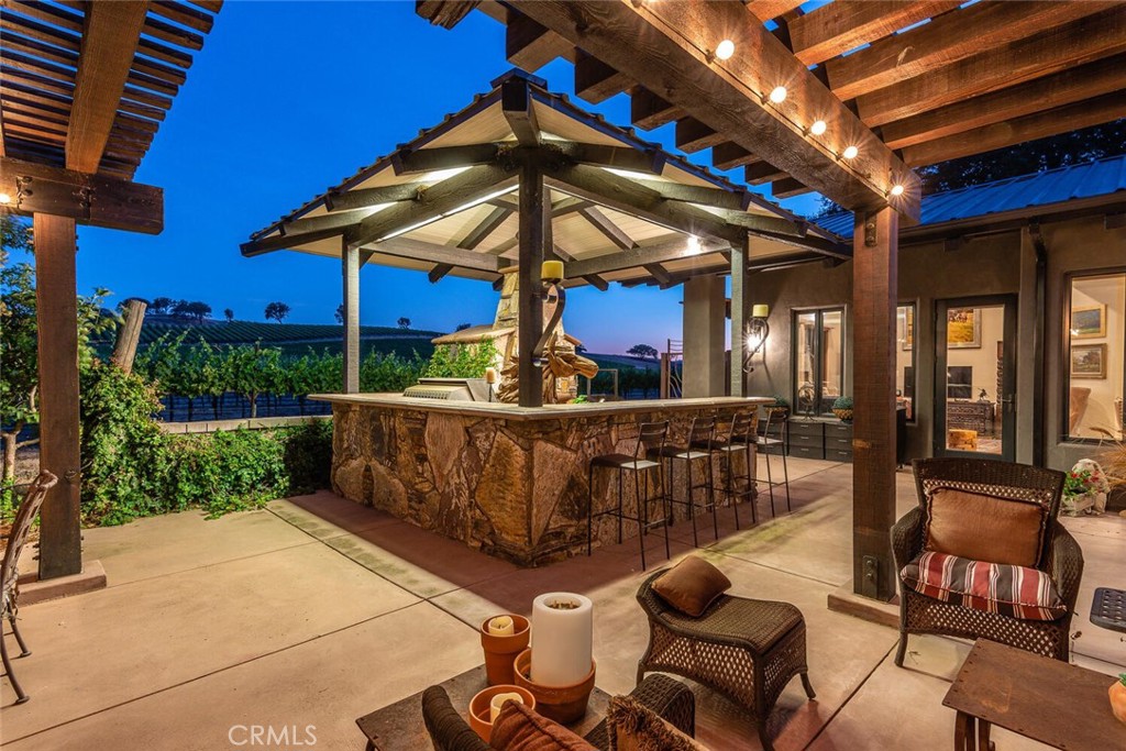 7790 Airport Rd, Paso Robles, CA 93446