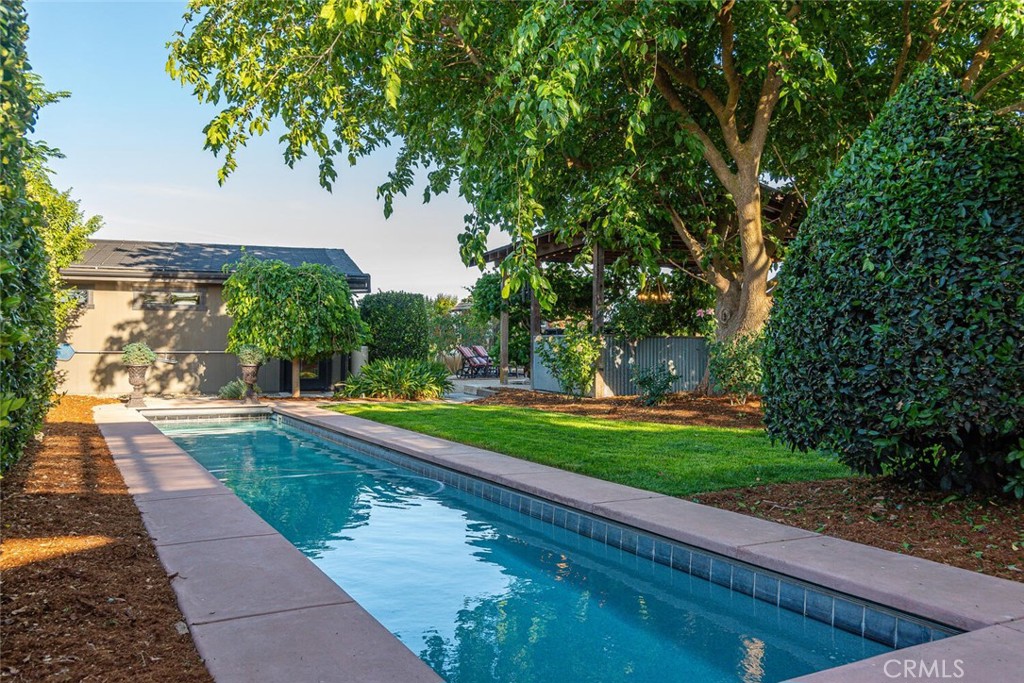 7790 Airport Rd, Paso Robles, CA 93446