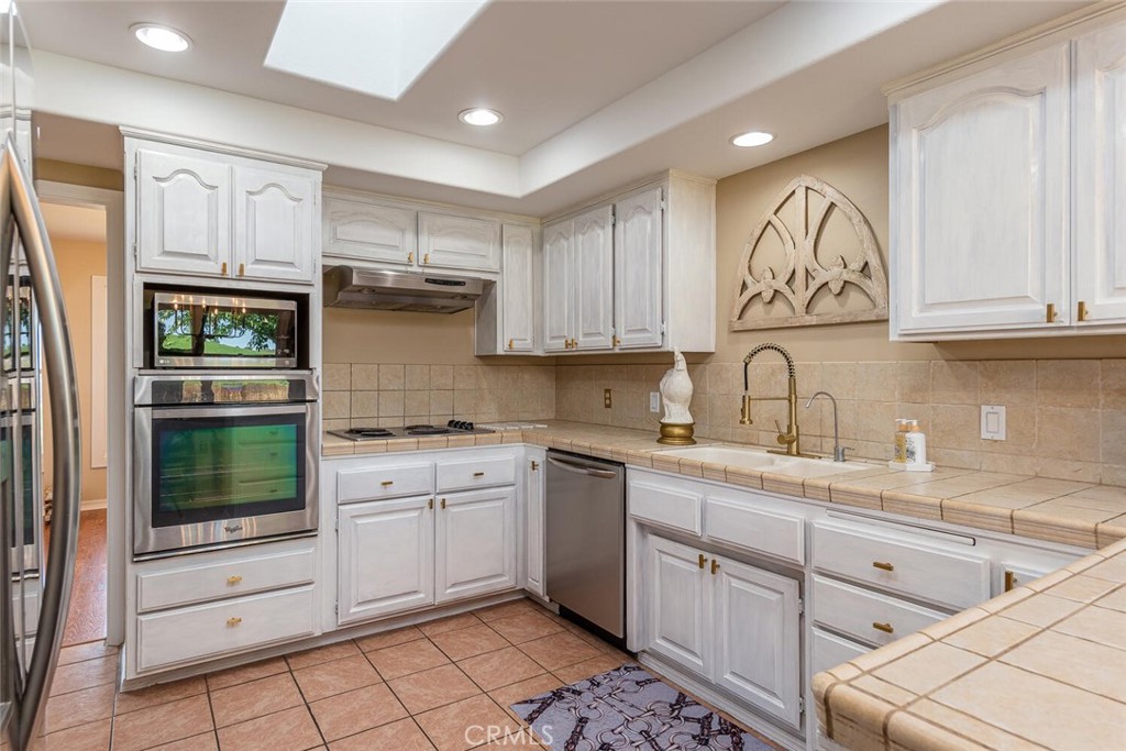 7790 Airport Rd, Paso Robles, CA 93446