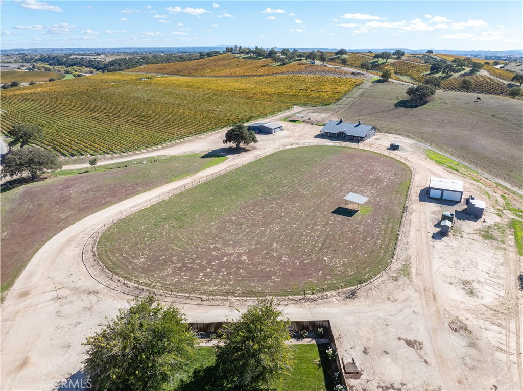 7790 Airport Rd, Paso Robles, CA 93446