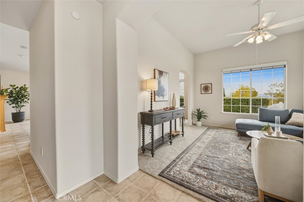 1608 Via Flora, Paso Robles, CA 93446