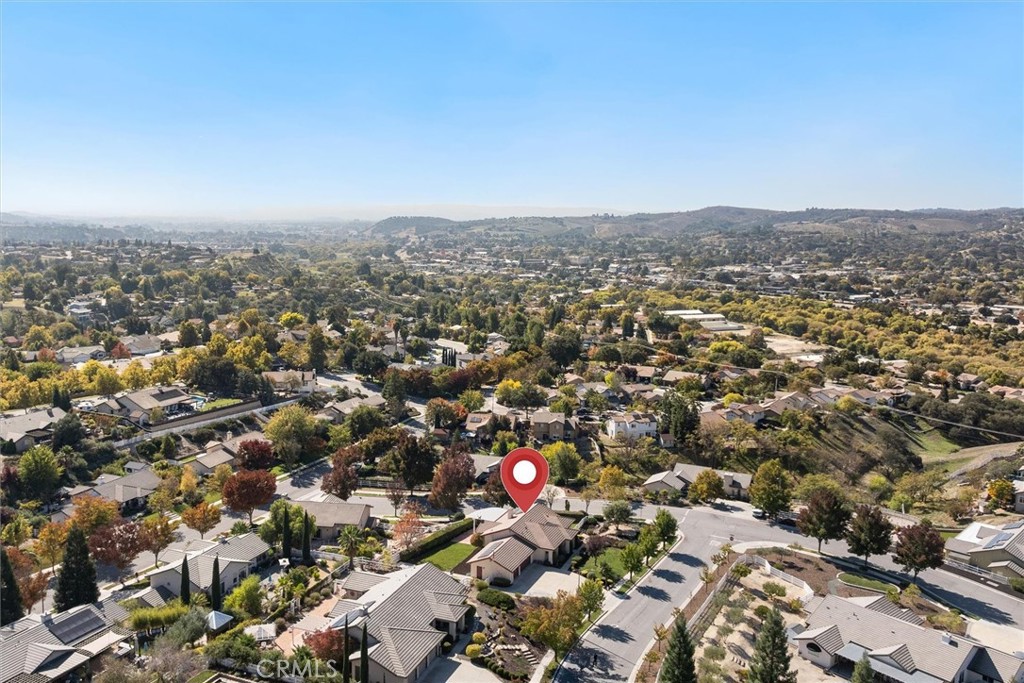 1608 Via Flora, Paso Robles, CA 93446