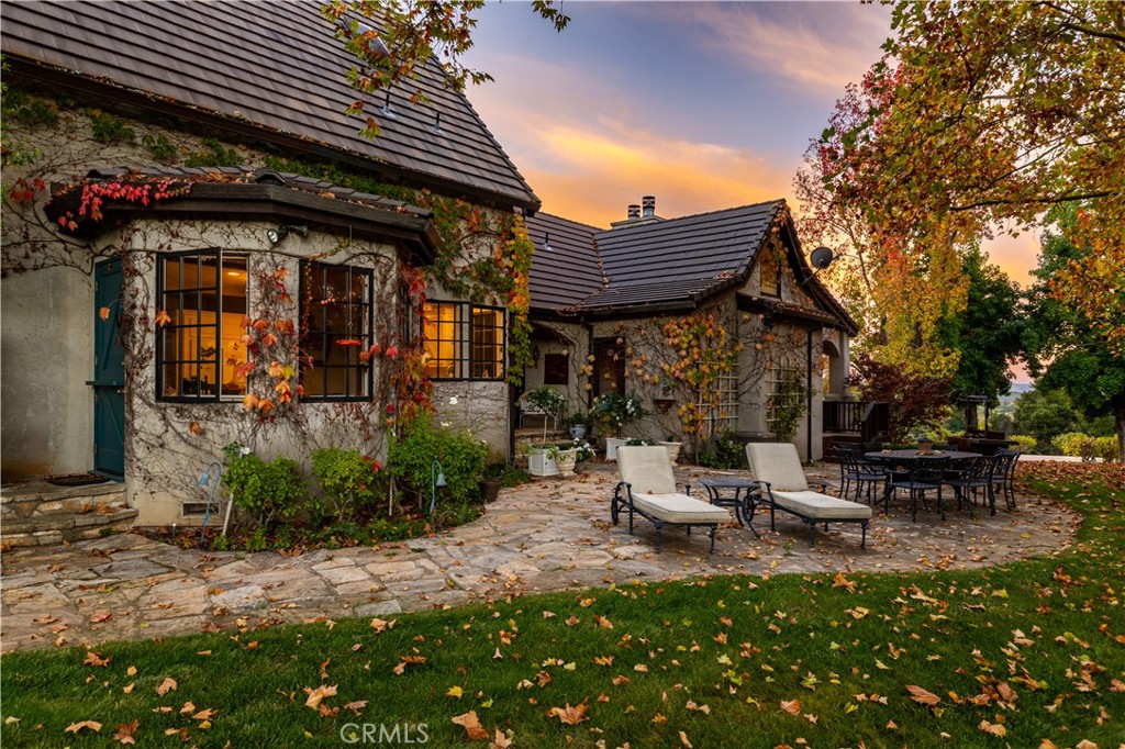 5415 Fairhills, Paso Robles, CA 93446