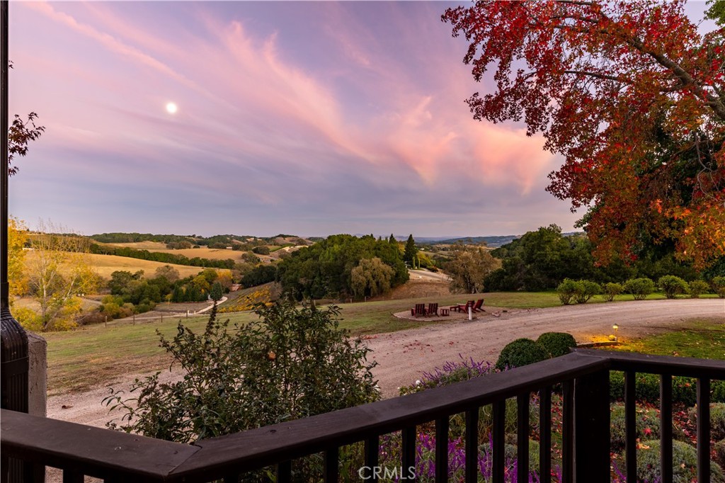 5415 Fairhills, Paso Robles, CA 93446