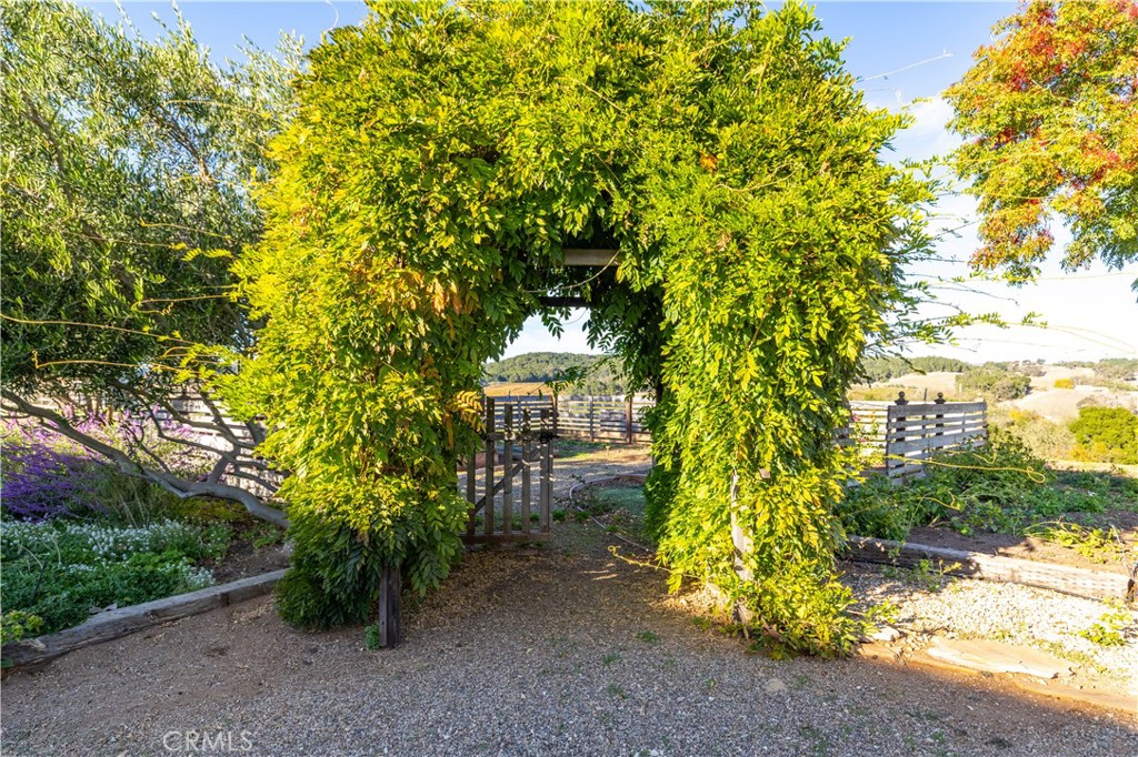 5415 Fairhills, Paso Robles, CA 93446