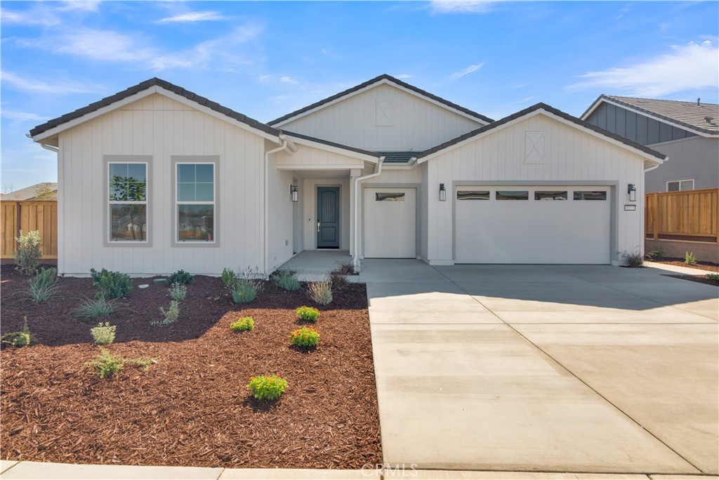 1212 Scott St, Paso Robles, CA 93446