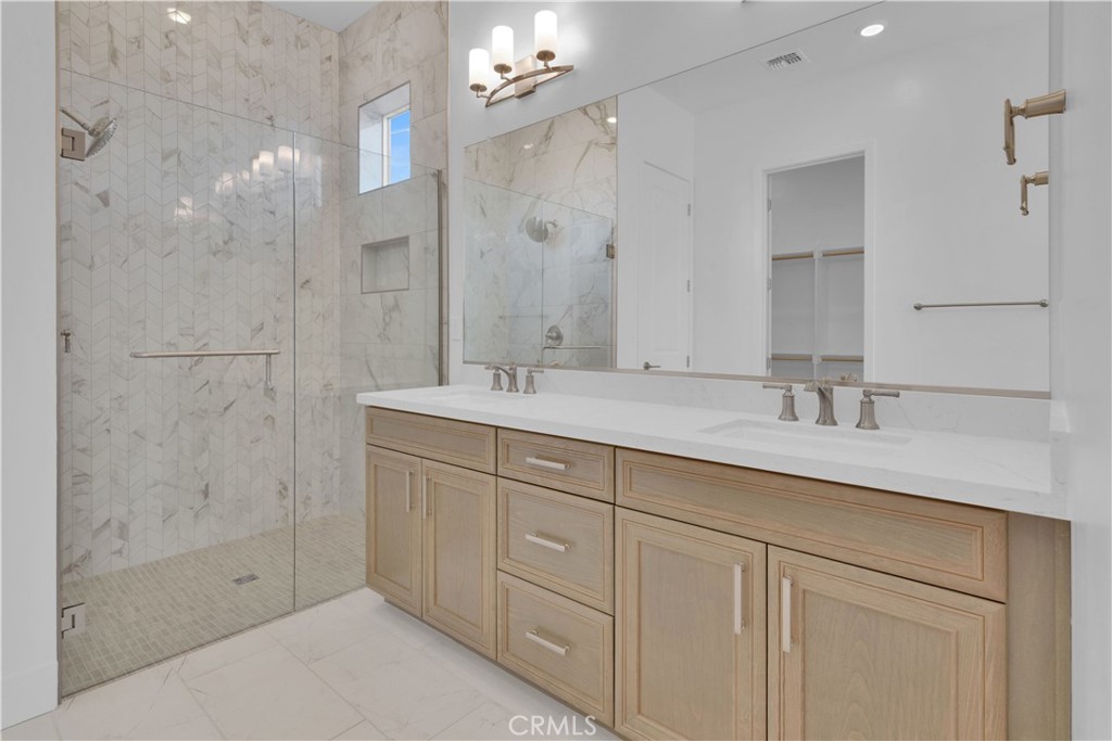 1212 Scott St, Paso Robles, CA 93446