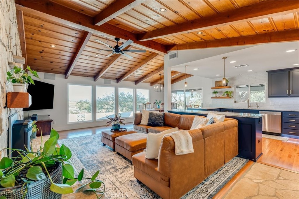 3725 Plymouth Hills Rd, Paso Robles, CA 93446