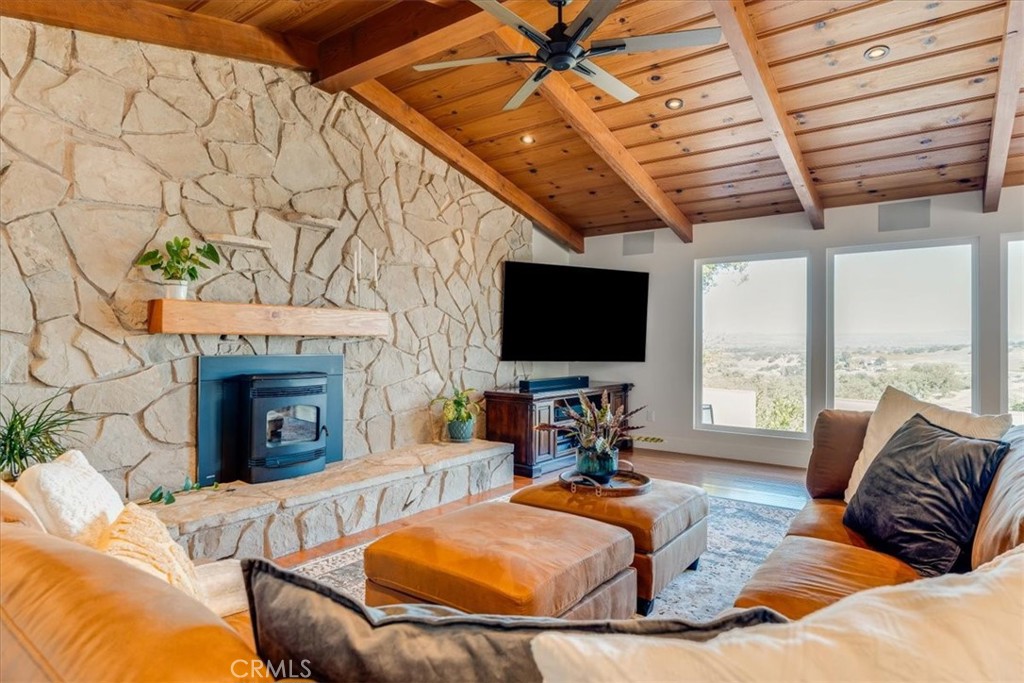 3725 Plymouth Hills Rd, Paso Robles, CA 93446