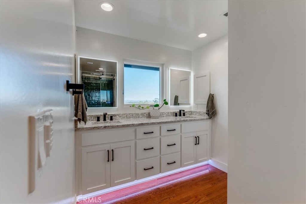 3725 Plymouth Hills Rd, Paso Robles, CA 93446