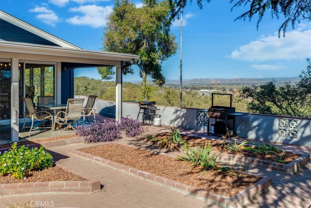 3725 Plymouth Hills Rd, Paso Robles, CA 93446