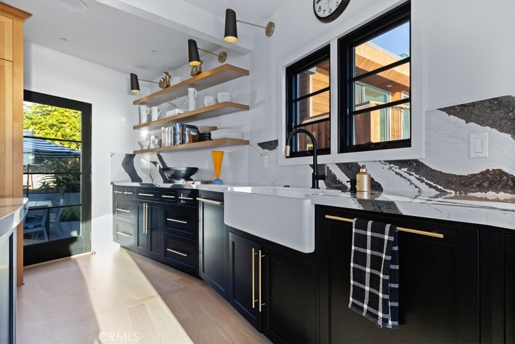 2107 Sherwood Dr, Cambria, CA 93428