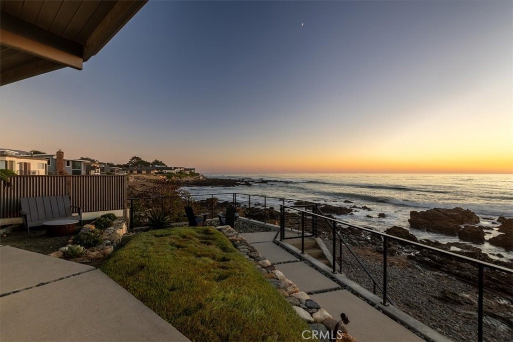 2107 Sherwood Dr, Cambria, CA 93428