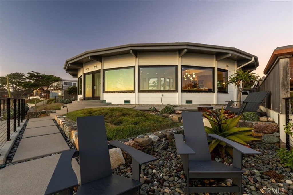 2107 Sherwood Dr, Cambria, CA 93428