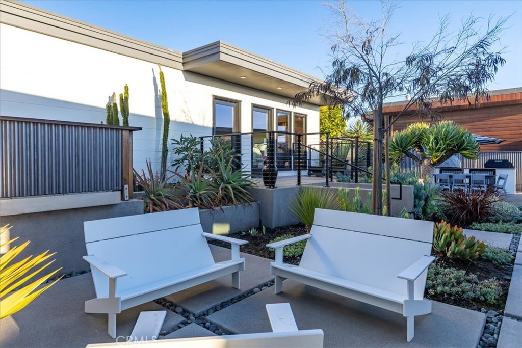 2107 Sherwood Dr, Cambria, CA 93428