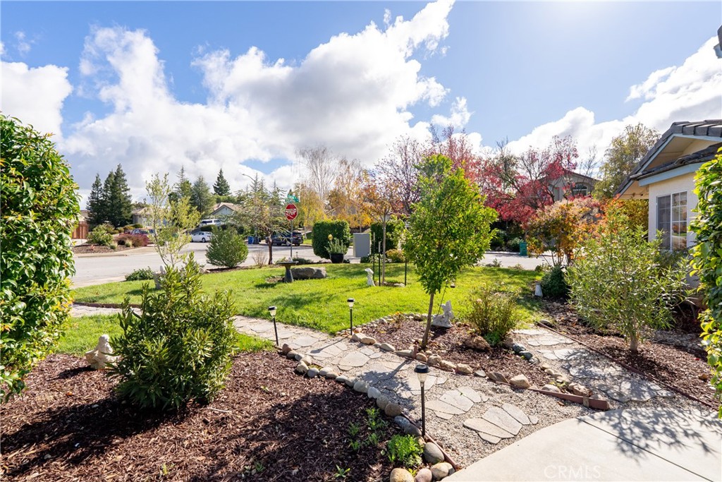 2483 Starling Ct, Paso Robles, CA 93446