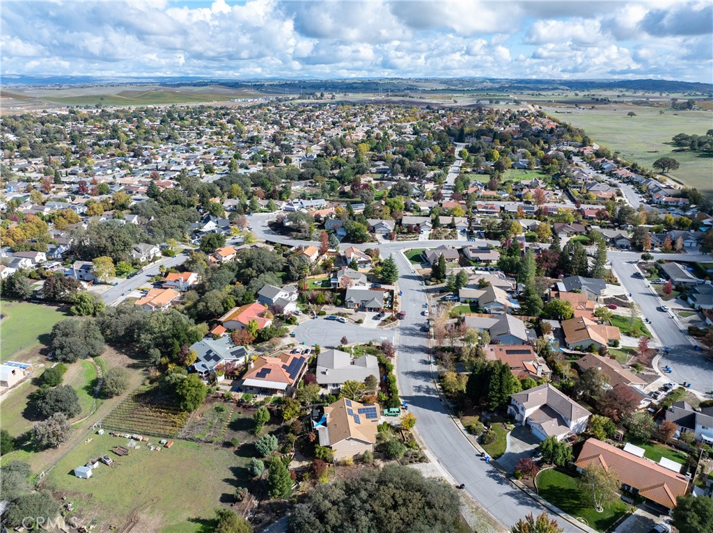 2483 Starling Ct, Paso Robles, CA 93446