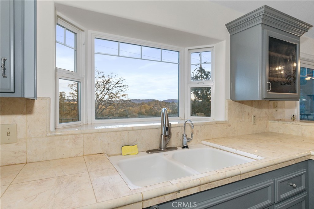 9240 Carmelita, Atascadero, CA 93422