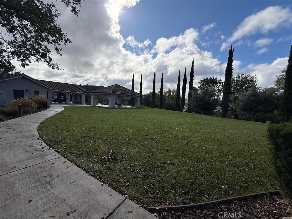 8510 Paseo De Caballo, Atascadero, CA 93422