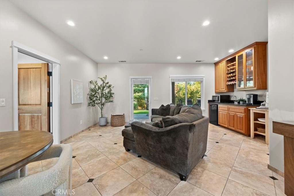 9235 N Forty, Atascadero, CA 93422