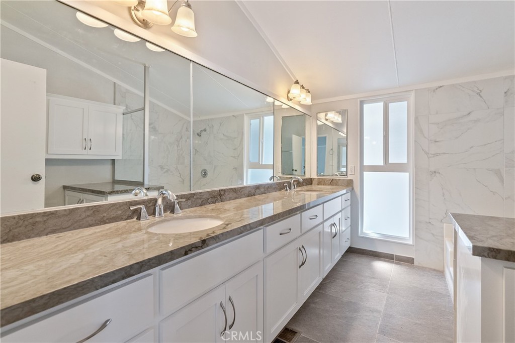 4 Dove Ct, Paso Robles, CA 93446