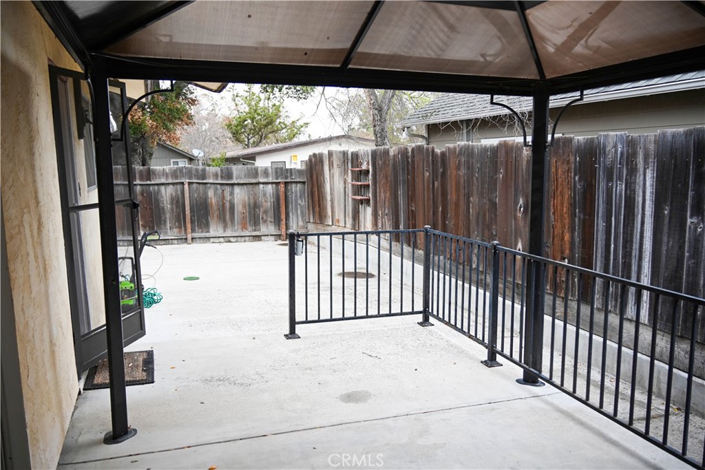 309 & 311 15th St, Paso Robles, CA 93446