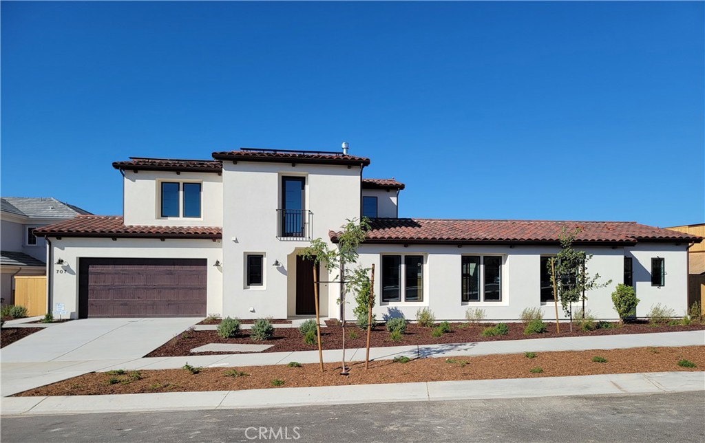 707 Manor Ln, Paso Robles, CA 93446