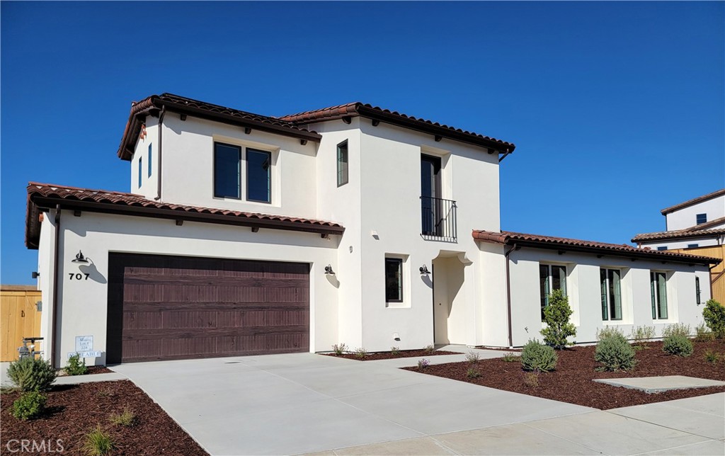 707 Manor Ln, Paso Robles, CA 93446