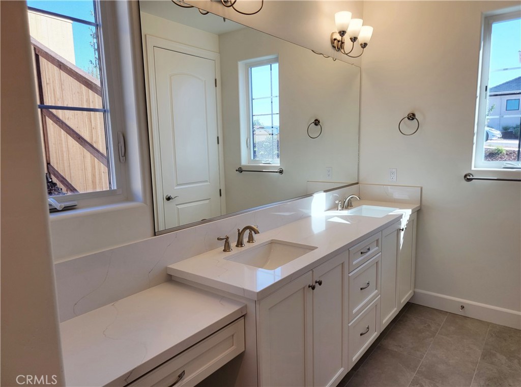 707 Manor Ln, Paso Robles, CA 93446