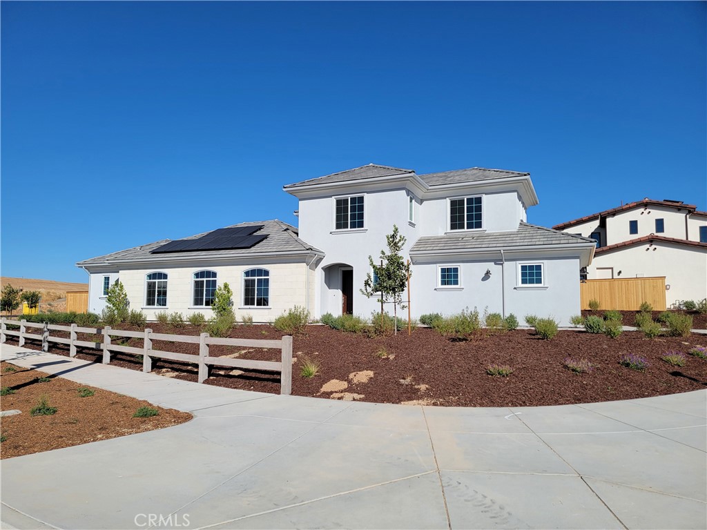 701 Manor Ln, Paso Robles, CA 93446