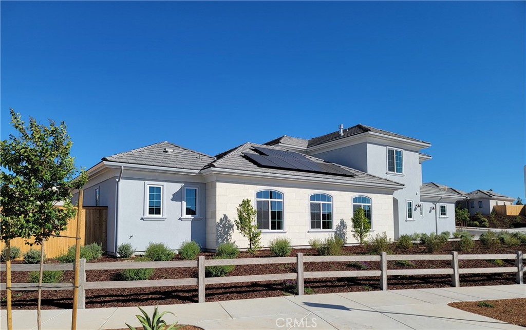 701 Manor Ln, Paso Robles, CA 93446