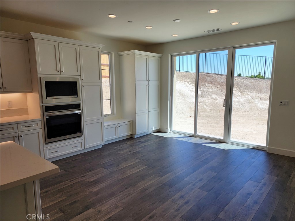 706 Manor Ln, Paso Robles, CA 93446