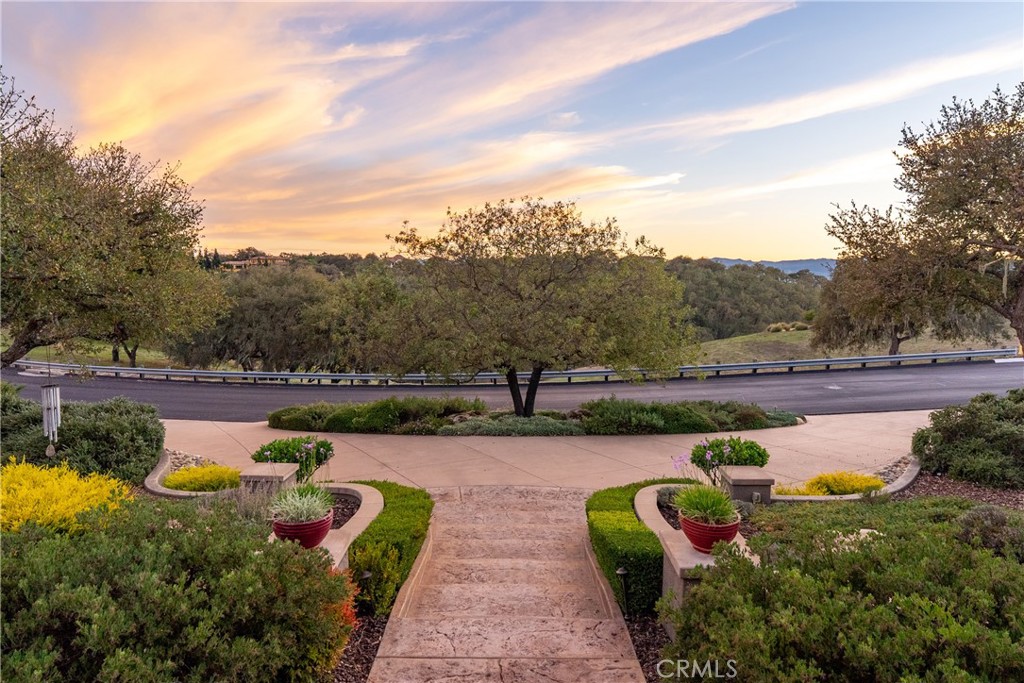 2438 Battering Rock, Templeton, CA 93465