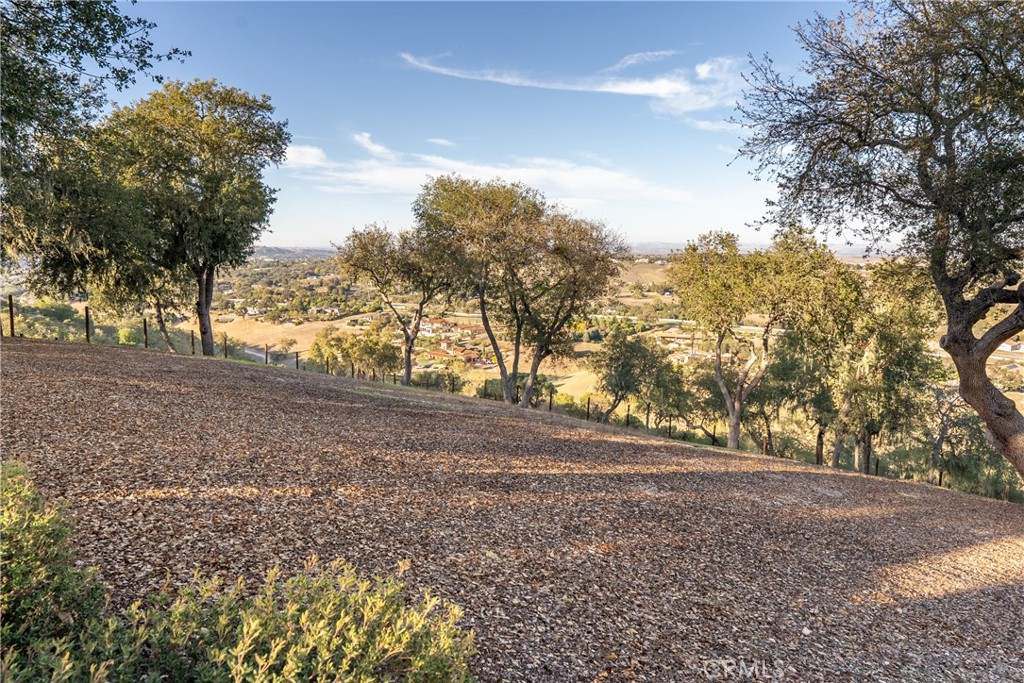 2438 Battering Rock, Templeton, CA 93465