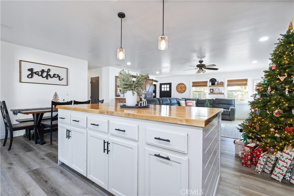 4680 Whispering Oak, Paso Robles, CA 93446