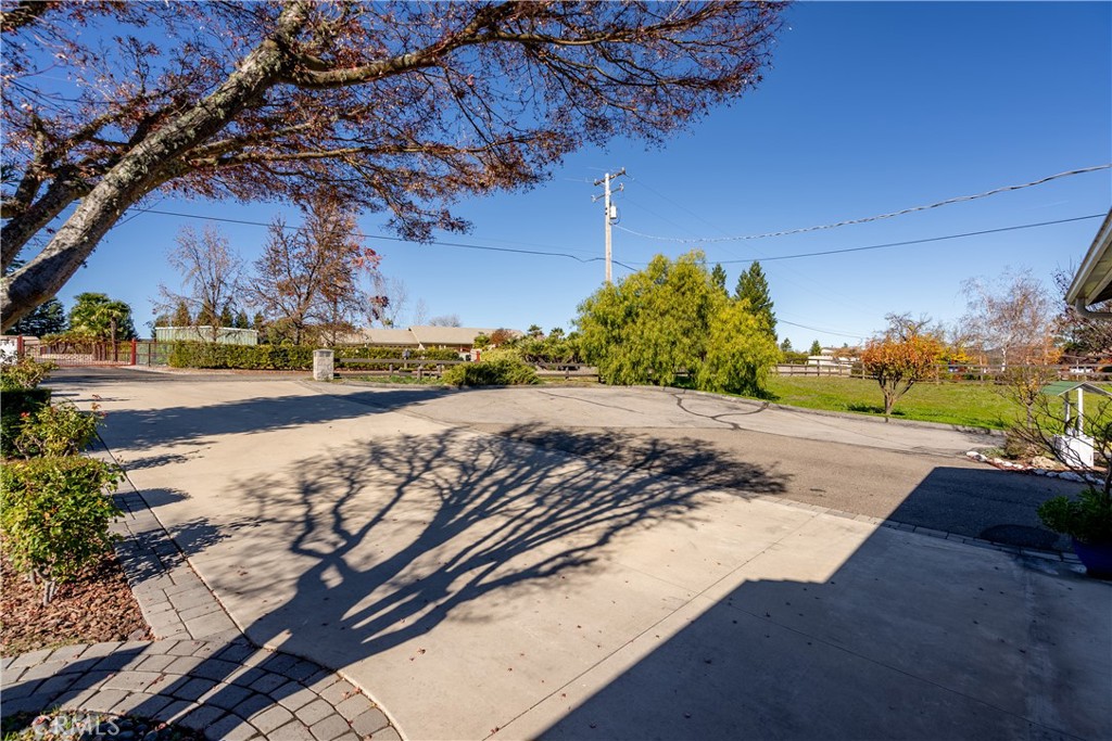 9220 Carmel, Atascadero, CA 93422