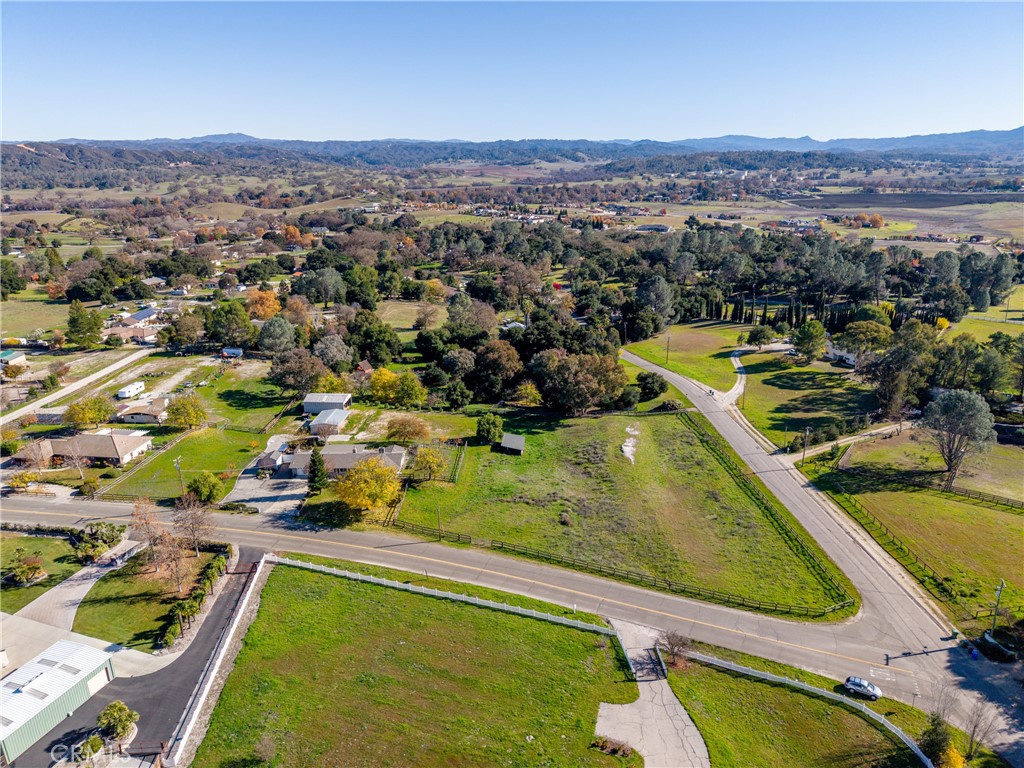 9220 Carmel, Atascadero, CA 93422