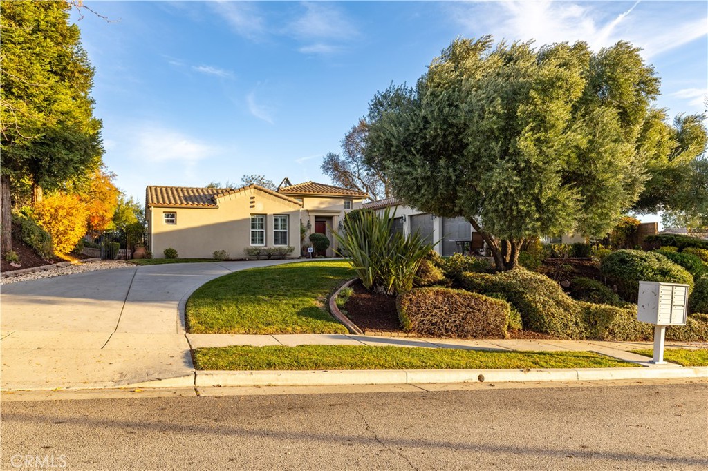 843 Hacienda Cir, Paso Robles, CA 93446